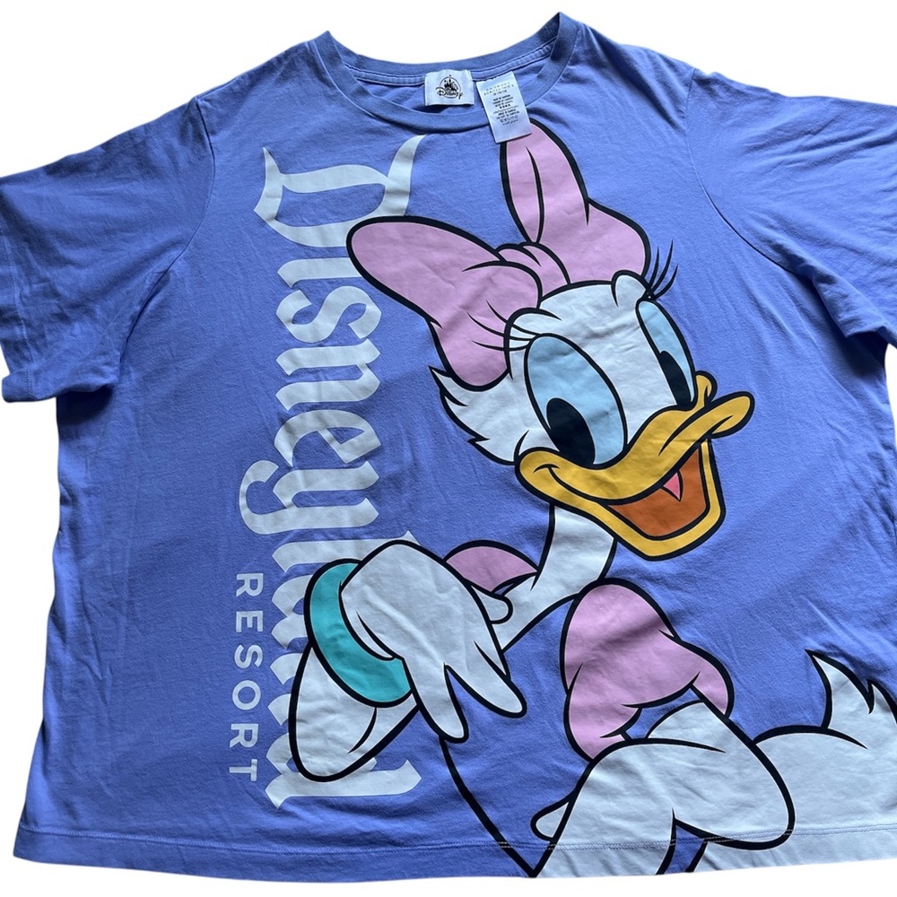 Disneyland Resort Women’s Purple Daisy Duck T-Shirt